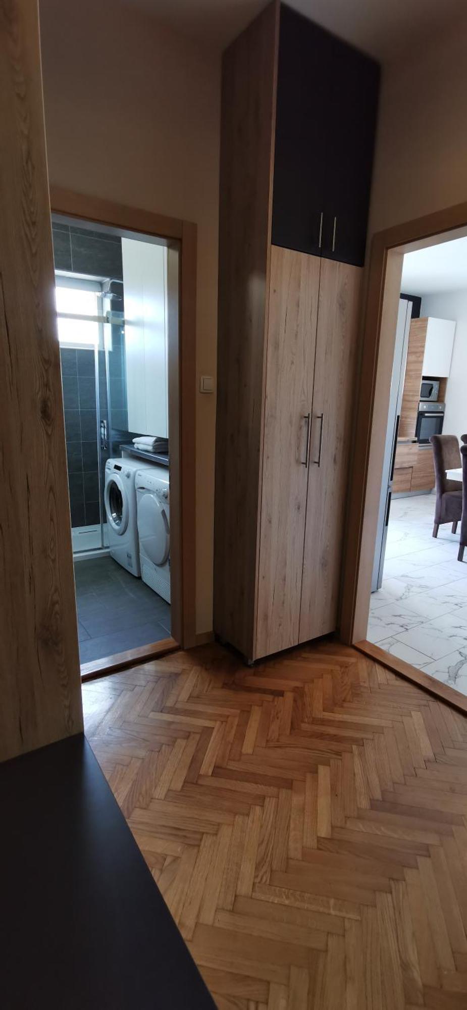 Apartman Wolf วาราชดีน ภายนอก รูปภาพ